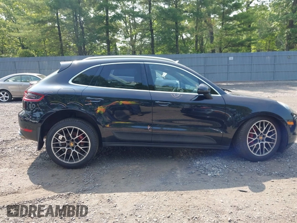 2015 Porsche Macan S with VIN WP1AB2A5XFLB63720, listed as a IAAI auction lot 42423527 with 118,636 mi miles and . Bid and sale history available at DreamBid. Image 13.