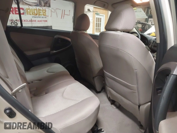 2008 Toyota RAV4 with VIN JTMZD33V286070452, listed as a IAAI auction lot 41793963 with 125,900 mi miles. Bid and sale history available at carsss.com. Image 8.