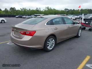 2018 Chevrolet Malibu LT with VIN 1G1ZD5ST3JF211359, listed as a IAAI auction lot 41964040 with 104,037 mi miles. Bid and sale history available at carsss.com. Image 4.