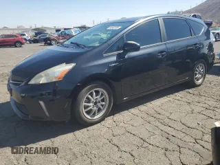 2012 Toyota Prius Two z VIN JTDZN3EU9C3185450, wystawiony jako Copart lot #64648195 z przebiegiem 177 811 mil mil oraz Czysty tytuł • Clean title. Historia ofert i sprzedaży dostępna na DreamBid. Obrazek 1.