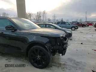 2018 Land Rover Range Rover Velar R-Dynamic HSE z VIN SALYM2RV9JA741012, wystawiony jako Copart lot #43942675 z przebiegiem 101 868 mil mil oraz Czysty tytuł • Clean title. Historia ofert i sprzedaży dostępna na DreamBid. Obrazek 15.