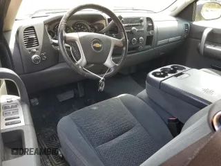 2008 Chevrolet Silverado 1500 1LT with VIN 2GCEK19JX81184901, listed as a Copart auction lot 55455465 with 180,188 mi miles and Clean Title. Bid and sale history available at DreamBid. Image 8.