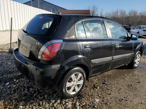 2008 Kia Rio LX with VIN KNADE163986345138, listed as a Copart auction lot 43580185 with 147,067 mi miles and Non Repairable. Bid and sale history available at carsss.com. Image 3.