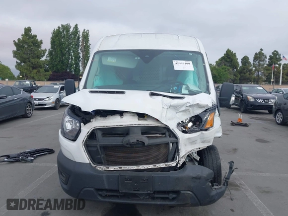 2020 Ford Transit Cargo с VIN 1FTBR1CG5LKB66925, выставлен на аукционе IAAI как лот 42449109 с пробегом Не указан миль и . История ставок и продаж доступна на DreamBid. Изображение 13.