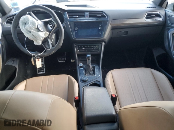 2022 Volkswagen Tiguan SE R-Line Black with VIN 3VV8B7AX8NM080395, listed as a Copart auction lot 43749965 with Not Provided miles and Salvage Title. Bid and sale history available at DreamBid. Image 8.