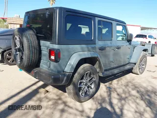 2024 Jeep Wrangler Willys z VIN 1C4RJXN65RW132000, wystawiony jako IAAI lot #41839686 z przebiegiem 14 796 mil mil oraz . Historia ofert i sprzedaży dostępna na DreamBid. Obrazek 4.