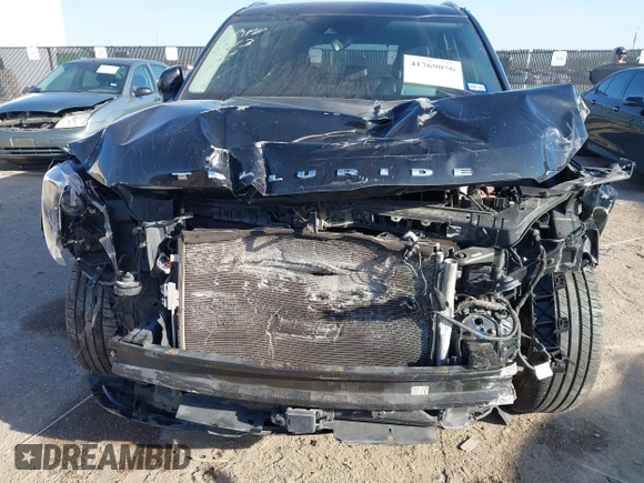 2020 Kia Telluride S with VIN 5XYP6DHC8LG050601, listed as a IAAI auction lot 41769056 with 146,682 mi miles and . Bid and sale history available at DreamBid. Image 6.