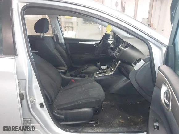 2014 Nissan Sentra SV with VIN 3N1AB7AP2EY212692, listed as a IAAI auction lot 41602444 with 1 mi miles. Bid and sale history available at carsss.com. Image 5.