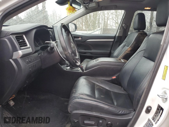 2017 Toyota Highlander XLE z VIN 5TDJZRFH8HS392519, wystawiony jako Copart lot #44079265 z przebiegiem 84 065 mil mil oraz Szkoda całkowita • Salvage title. Historia ofert i sprzedaży dostępna na DreamBid. Obrazek 7.