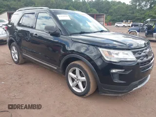 2019 Ford Explorer XLT with VIN 1FM5K7D80KGB26213, listed as a IAAI auction lot 42838610 with 184,538 mi miles and . Bid and sale history available at DreamBid. Image 1.