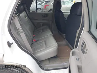 2001 Oldsmobile Bravada z VIN 1GHDT13W512122383, wystawiony jako IAAI lot #41624026 z przebiegiem 176 973 mil mil oraz . Historia ofert i sprzedaży dostępna na DreamBid. Obrazek 8.
