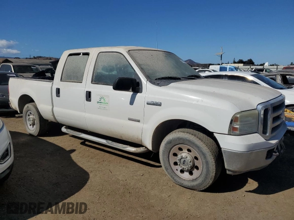 2005 Ford F-250 XL with VIN 1FTSW20P65EB21500, listed as a Copart auction lot 76803904 with 427,117 mi miles and Clean Title. Bid and sale history available at DreamBid. Image 4.