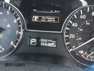 2015 Nissan Altima SL z VIN 1N4AL3AP6FN388118, wystawiony jako IAAI lot #42259597 z przebiegiem 136 644 mil mil oraz . Historia ofert i sprzedaży dostępna na DreamBid. Obrazek 15.