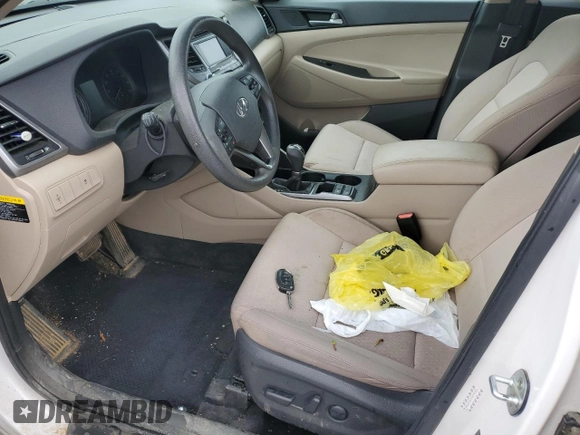 2016 Hyundai Tucson SE z VIN KM8J33A47GU167064, wystawiony jako Copart lot #56566545 z przebiegiem 101 703 mil mil oraz Szkoda całkowita • Salvage title. Historia ofert i sprzedaży dostępna na DreamBid. Obrazek 7.