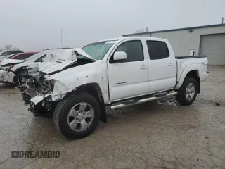 2013 Toyota Tacoma with VIN 3TMLU4EN8DM131287, listed as a Copart auction lot 86551044 with 132,499 mi miles and Salvage title. Bid and sale history available at DreamBid. Image 1.