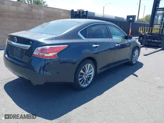 2015 Nissan Altima 2.5 with VIN 1N4AL3AP8FC271880, listed as a IAAI auction lot 41838046 with 144,805 mi miles. Bid and sale history available at carsss.com. Image 4.