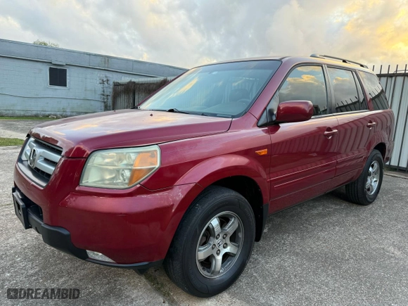 2006 Honda Pilot EX-L with VIN 5FNYF28526B013453, listed as a Copart auction lot 54095995 with 198,941 mi miles and Clean Title. Bid and sale history available at carsss.com. Image 2.