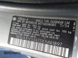 2005 BMW 3 Series 330i with VIN WBAEV53425KM41897, listed as a IAAI auction lot 41818391 with 155,731 mi miles. Bid and sale history available at carsss.com. Image 9.