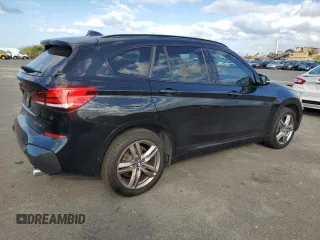 2022 BMW X1 xDrive28i z VIN WBXJG9C08N5V03613, wystawiony jako Copart lot #47483485 z przebiegiem 7 296 mil mil oraz Czysty tytuł • Clean title. Historia ofert i sprzedaży dostępna na DreamBid. Obrazek 3.