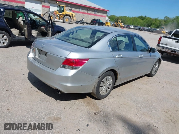 2008 Honda Accord LX z VIN 1HGCP263X8A006482, wystawiony jako IAAI lot #42362851 z przebiegiem 246 340 mil mil oraz . Historia ofert i sprzedaży dostępna na DreamBid. Obrazek 4.