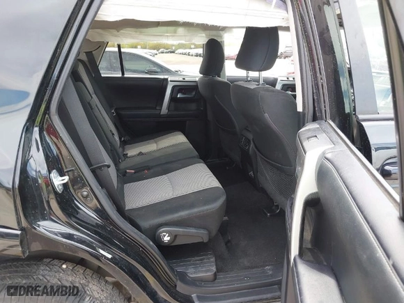 2021 Toyota 4Runner SR5 with VIN JTEEU5JR8M5235982, listed as a IAAI auction lot 41815774 with 70,385 mi miles. Bid and sale history available at carsss.com. Image 8.