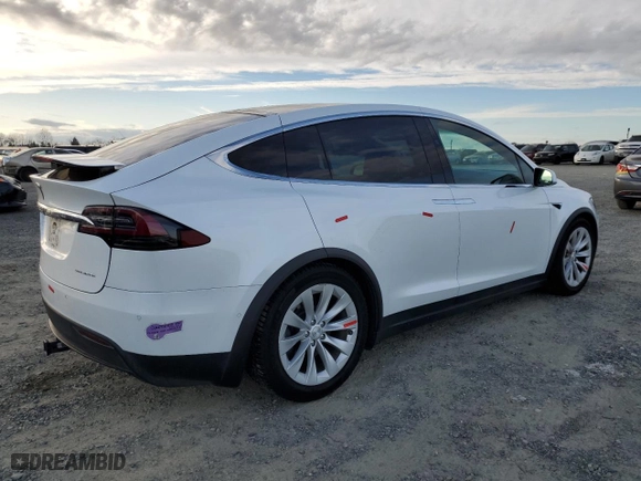 2019 Tesla Model X 75D with VIN 5YJXCAE29KF203978, listed as a Copart auction lot 46712135 with NaN miles and Salvage Title. Bid and sale history available at carsss.com. Image 3.