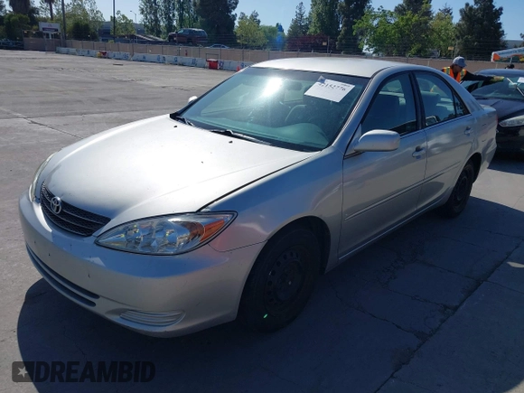 2004 Toyota Camry LE with VIN 4T1BE32K94U832506, listed as a IAAI auction lot 42152776 with 186,627 mi miles and . Bid and sale history available at carsss.com. Image 6.