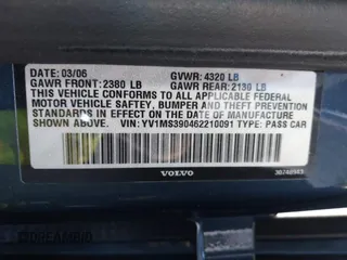 2006 Volvo S40 2.4L with VIN YV1MS390462210091, listed as a IAAI auction lot 42023731 with 205,487 mi miles. Bid and sale history available at carsss.com. Image 9.
