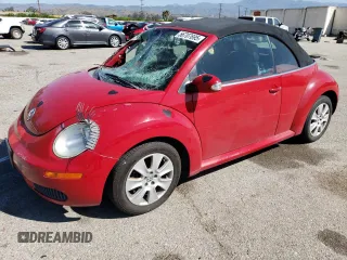 2010 Volkswagen Beetle with VIN 3VWRG3AL1AM003756, listed as a Copart auction lot 56707695 with 124,913 mi miles and Salvage title. Bid and sale history available at DreamBid. Image 1.