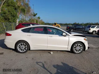 2020 Ford Fusion Hybrid SE with VIN 3FA6P0LU6LR184925, listed as a IAAI auction lot 41328622 with 40,412 mi miles. Bid and sale history available at carsss.com. Image 14.