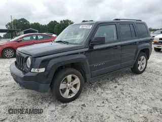 2016 Jeep Patriot Latitude with VIN 1C4NJRFB5GD500545, listed as a Copart auction lot 60374225 with 172,174 mi miles and Salvage title. Bid and sale history available at DreamBid. Image 1.