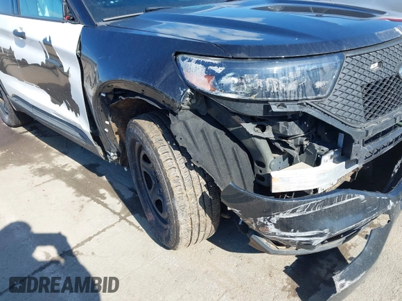 2020 Ford Police Interceptor Utility z VIN 1FM5K8AB7LGC00931, wystawiony jako IAAI lot #41598554 z przebiegiem 92 886 mil mil oraz . Historia ofert i sprzedaży dostępna na DreamBid. Obrazek 17.