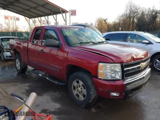 2007 Chevrolet Silverado 1500 LTZ with VIN 1GCEK19047E526699, listed as a IAAI auction lot 41040971 with 195,192 mi miles. Bid and sale history available at carsss.com. Image 1.