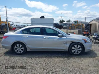 2009 Honda Accord EX-L z VIN JHMCP26809C010037, wystawiony jako IAAI lot #42212880 z przebiegiem 31 520 mil mil oraz . Historia ofert i sprzedaży dostępna na DreamBid. Obrazek 13.