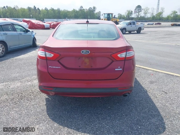 2014 Ford Fusion SE with VIN 3FA6P0HD5ER204206, listed as a IAAI auction lot 39765779 with 132,249 mi miles. Bid and sale history available at carsss.com. Image 15.