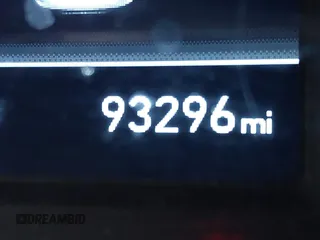 2019 Hyundai Veloster Premium с VIN KMHTG6AF1KU003446, выставлен на аукционе IAAI как лот 42551823 с пробегом 93 296 миль миль и . История ставок и продаж доступна на DreamBid. Изображение 15.