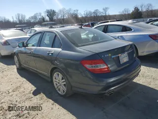 2008 Mercedes-Benz C 300 Sport z VIN WDDGF54X98R010556, wystawiony jako Copart lot #47401545 z przebiegiem 226 983 mil mil oraz Czysty tytuł • Clean title. Historia ofert i sprzedaży dostępna na DreamBid. Obrazek 2.