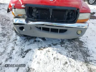 2000 Dodge Dakota SLT with VIN 1B7GG22X5YS655335, listed as a IAAI auction lot 41275339 with 132,121 mi miles and . Bid and sale history available at carsss.com. Image 12.