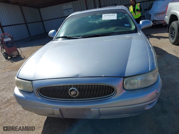 2005 Buick LeSabre Limited with VIN 1G4HR54K95U170239, listed as a IAAI auction lot 41855162 with 142,031 mi miles. Bid and sale history available at carsss.com. Image 12.