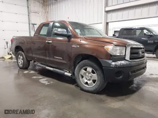 2007 Toyota Tundra SR5 with VIN 5TFBT54187X007232, listed as a IAAI auction lot 41848302 with 168,324 mi miles. Bid and sale history available at carsss.com. Image 1.