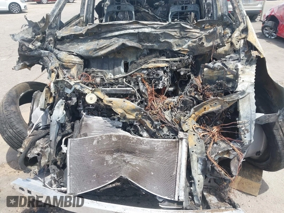 2025 Toyota Sienna XSE z VIN 5TDDRKEC7SS229054, wystawiony jako IAAI lot #42316730 z przebiegiem Nie podano mil oraz . Historia ofert i sprzedaży dostępna na DreamBid. Obrazek 10.