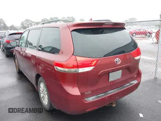 2011 Toyota Sienna XLE AAS с VIN 5TDYK3DCXBS001286, выставлен на аукционе IAAI как лот 42363820 с пробегом 80 138 миль миль и . История ставок и продаж доступна на DreamBid. Изображение 3.