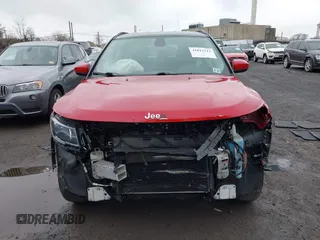 2019 Jeep Compass Latitude with VIN 3C4NJDBB7KT629155, listed as a IAAI auction lot 41812711 with 35,369 mi miles and . Bid and sale history available at DreamBid. Image 13.