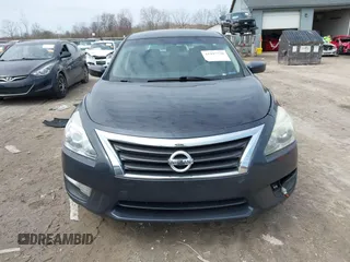 2015 Nissan Altima S with VIN 1N4AL3AP0FN382119, listed as a IAAI auction lot 41997736 with 243,034 mi miles and . Bid and sale history available at DreamBid. Image 13.