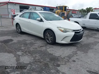2015 Toyota Camry XLE with VIN 4T1BF1FK6FU081797, listed as a IAAI auction lot 41994718 with 68,899 mi miles. Bid and sale history available at carsss.com. Image 1.