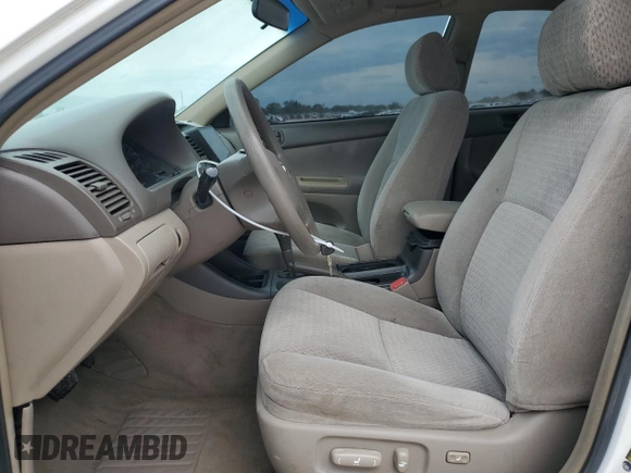 2004 Toyota Camry LE with VIN 4T1BE32K14U285392, listed as a Copart auction lot 48312415 with 121,629 mi miles and Salvage Title. Bid and sale history available at DreamBid. Image 7.