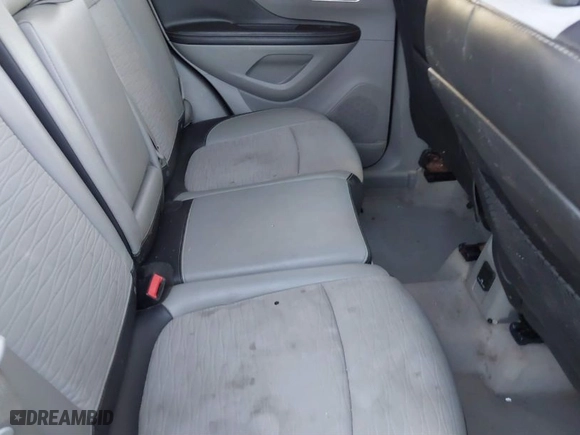 2015 Buick Encore Convenience with VIN KL4CJBSB9FB212486, listed as a IAAI auction lot 41340653 with 86,047 mi miles. Bid and sale history available at carsss.com. Image 8.