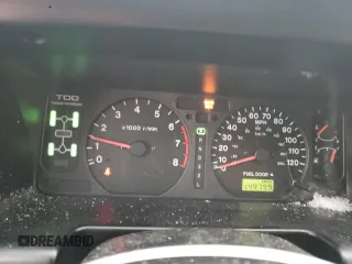2000 Isuzu Trooper S with VIN JACDJ58X9Y7J18322, listed as a Copart auction lot 42444695 with 149,799 mi miles and Salvage title. Bid and sale history available at DreamBid. Image 9.