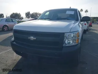 2008 Chevrolet Silverado 1500 Work Truck with VIN 1GCEC19X88Z320886, listed as a IAAI auction lot 41598734 with 207,051 mi miles. Bid and sale history available at carsss.com. Image 2.