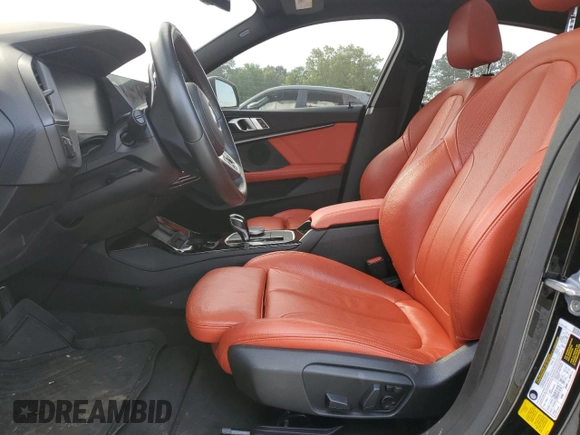 2022 BMW 2 Series 228i z VIN WBA53AK09N7K48372, wystawiony jako Copart lot #53375205 z przebiegiem 51 990 mil mil oraz Szkoda całkowita • Salvage title. Historia ofert i sprzedaży dostępna na DreamBid. Obrazek 7.